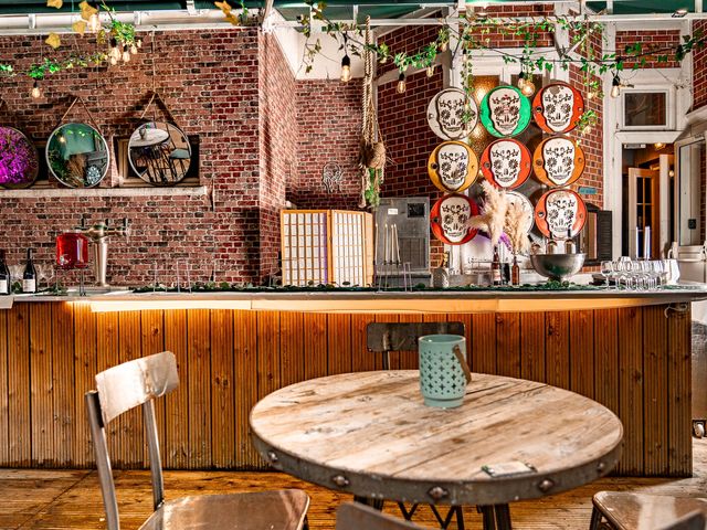 Les Pieds dans l'Herbe Le Bar Speakeasy